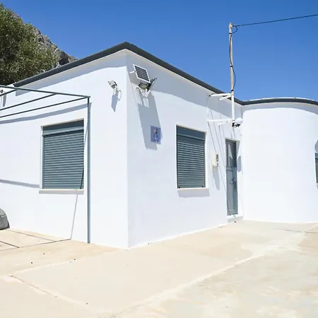 Dimitreli House Tatil Evi Telendos